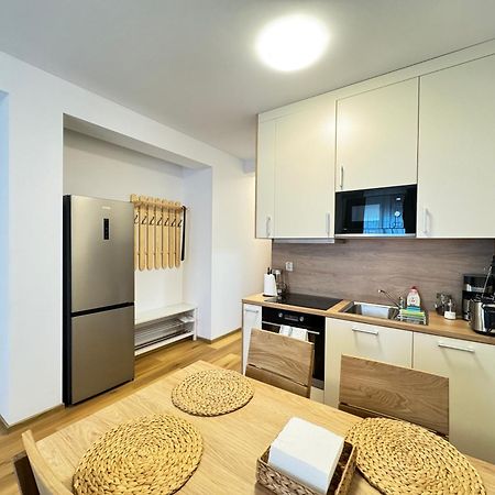 Riverside Apartment Praha Exterior photo