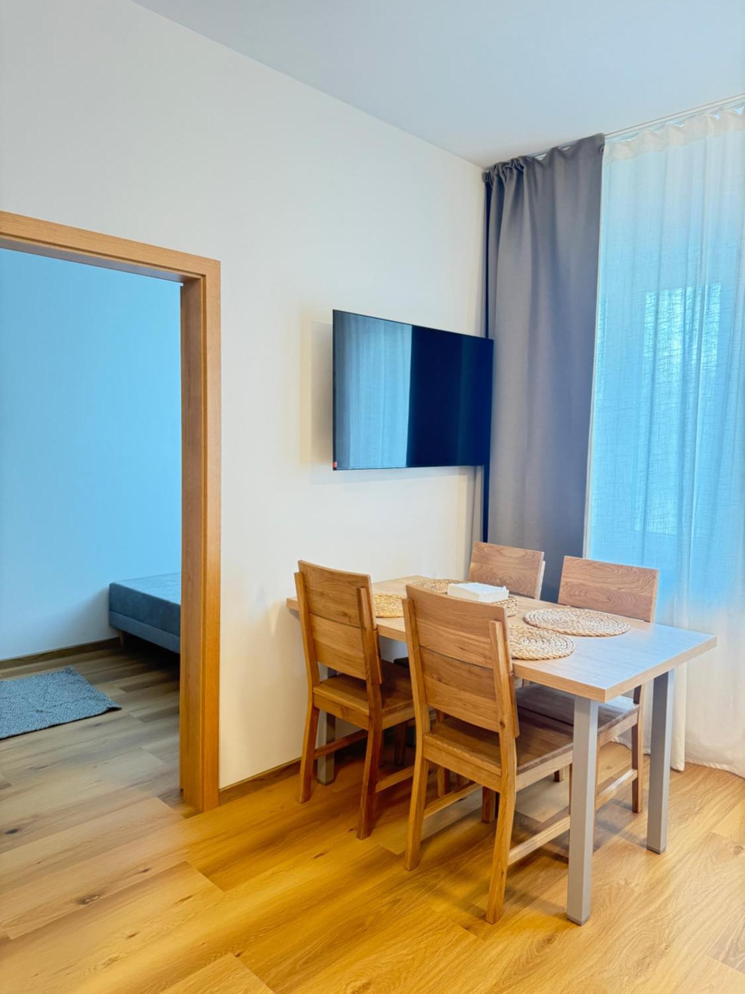 Riverside Apartment Praha Exterior photo