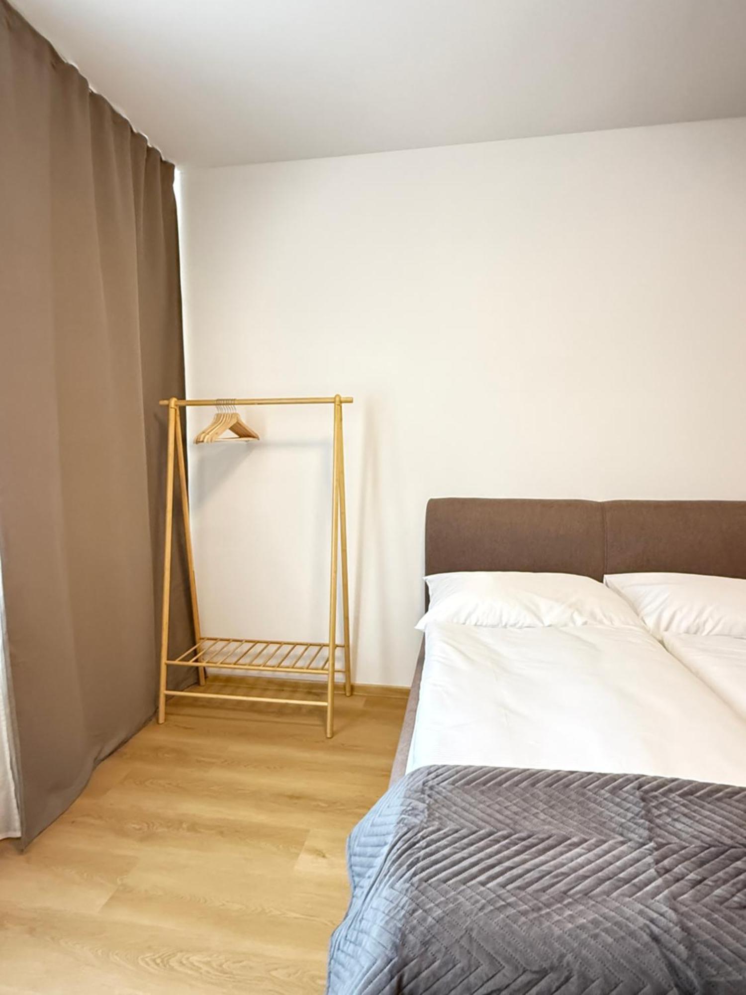 Riverside Apartment Praha Exterior photo