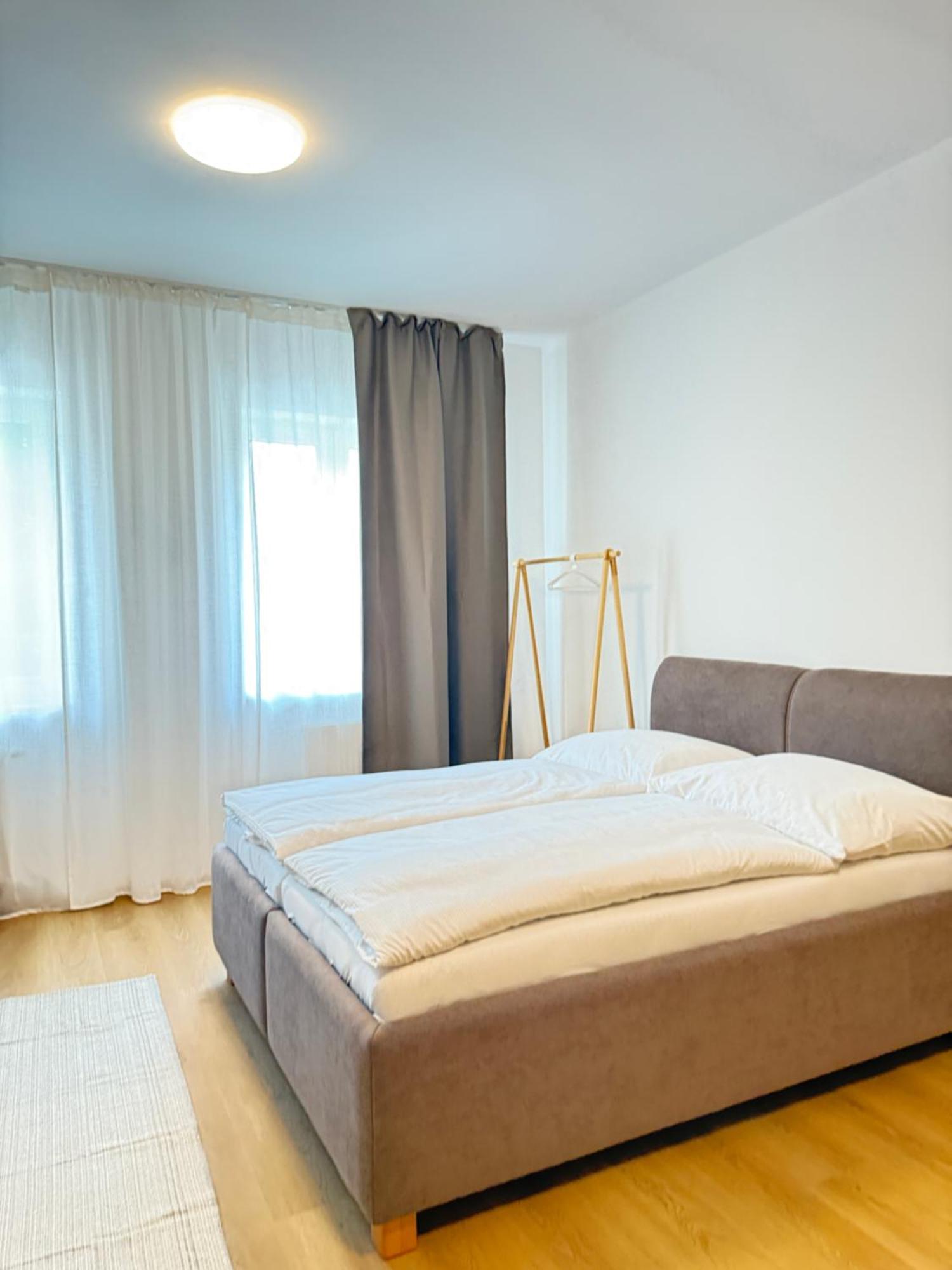 Riverside Apartment Praha Exterior photo